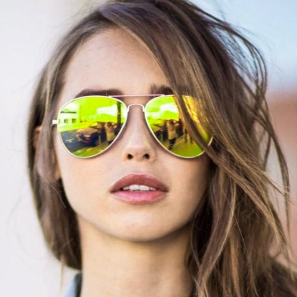 Mirrored Green To Yellow Shift Classic Aviator NWT